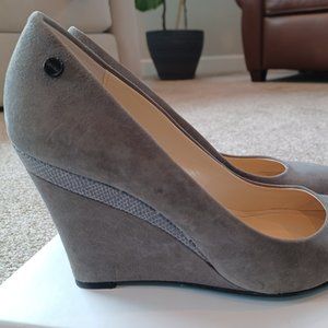 Calvin Klein, gray suede, 7.5